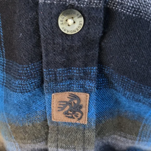 Ledendary Whitetails Mens Blue Flannel Shirt - Picture 7 of 9